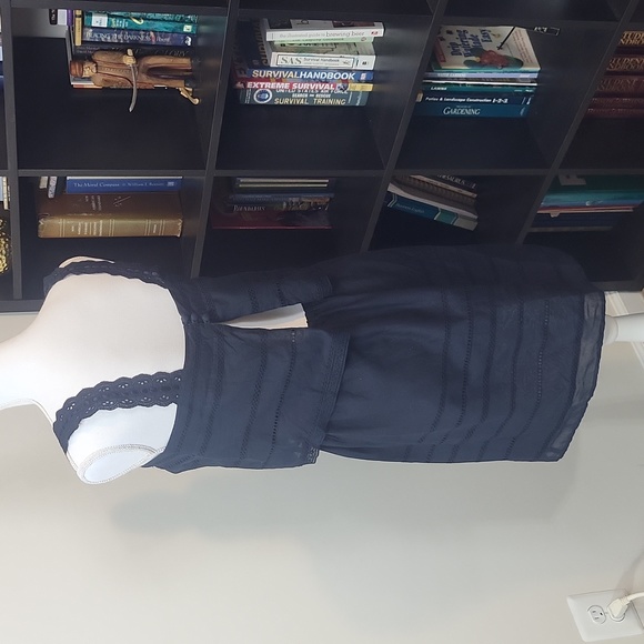 ROMEO + JULIET COUTURE Navy Blue Lace Peekabo Back Midi Dress - Picture 2 of 16